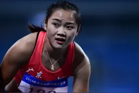 全国田径锦标赛，广东名将梁小静百米夺冠，17岁“小孩哥”一鸣惊人图片