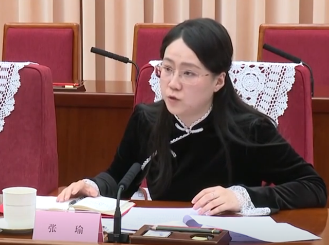 参加总理座谈会的这8个人是谁