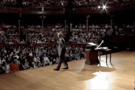 最火哈佛教授：富人越来越傲慢图片