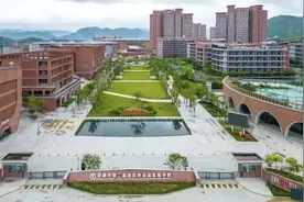 最高年薪50万！深圳这一区引进教师人才“放大招”图片