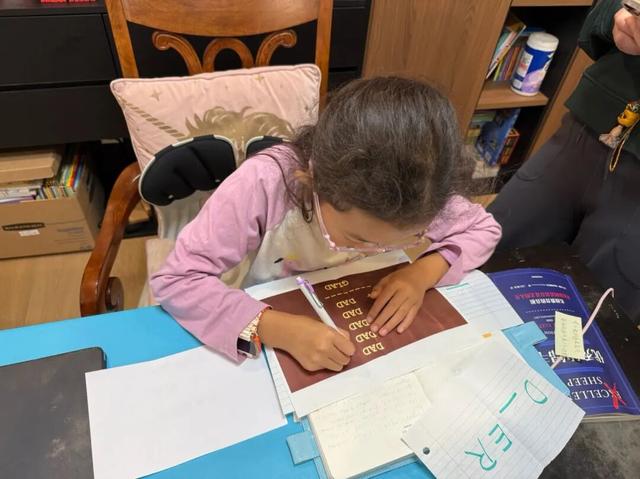 参加完同学的豪华生日Party后，女儿一句话让我失眠了...