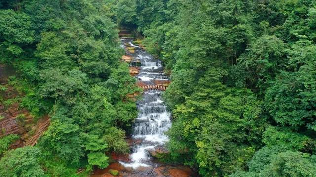 眉山⇋成都便民快巴，明起发车！快来解锁眉山宝藏打卡地→