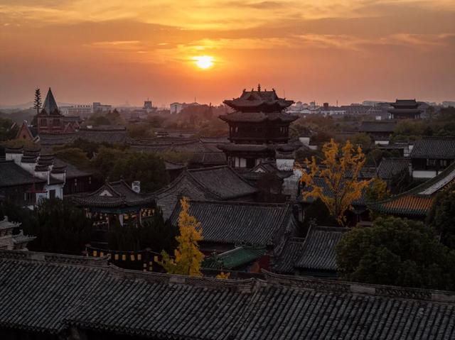 台儿庄古城的入冬六件套，暖暖的很贴心！