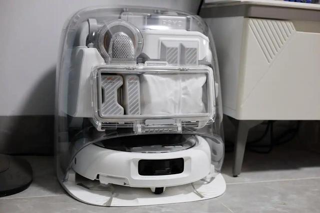 刘靖康阴阳垄断，影石对大疆针尖对麦芒，影像赛道一山不容二虎？