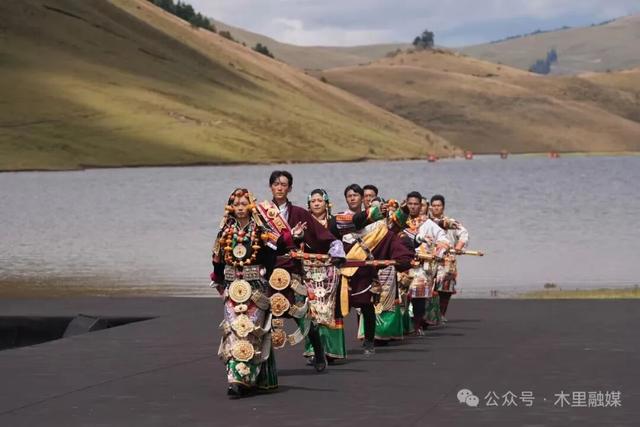 湖光山色 | 在转山转海中体会木里味道