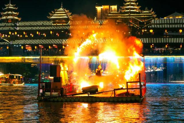 火棍、火刀、火立方，宣恩贡秀“火”出圈！