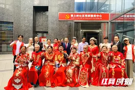 老有所“忆” 定格美好时光图片