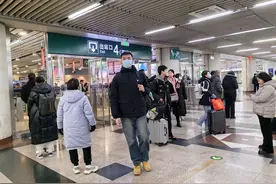 “本以为会晚点，没想到风雪无阻！”武汉往返北京的高铁运行趋向正常图片