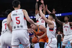 有对手说了：十五连胜的大鲨鱼反而不可怕了图片