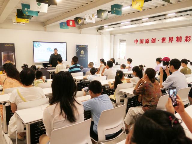 青岛市崂山区个杯堂杯子博物馆：博学游记，这里的杯子会“说话”