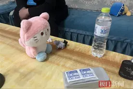 威海男童疑被生母及其男友虐死案将开庭，孩子父亲：离婚后想去看儿子被拒绝图片