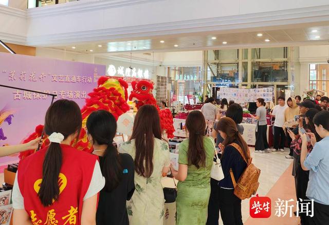 扬州启幕首届“盖章集市”，全国文创摊主纷至沓来，“印章里的城市记忆”助力古城保护