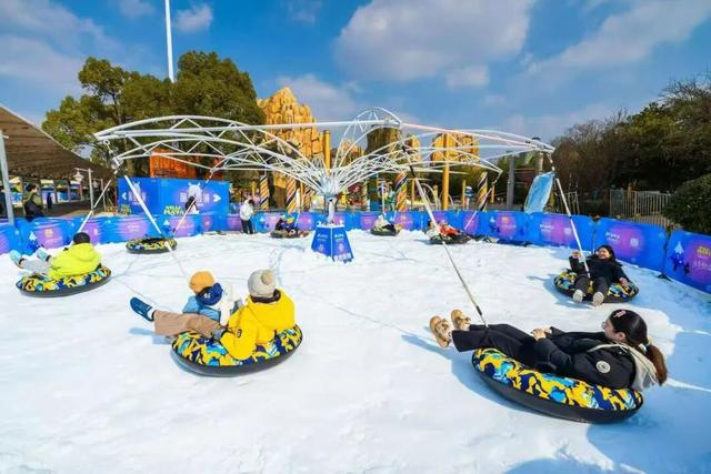 来松江玩雪！上万平方米冰雪世界开园