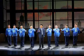 现代京剧《弄潮》乘风踏浪，焕新回归！图片