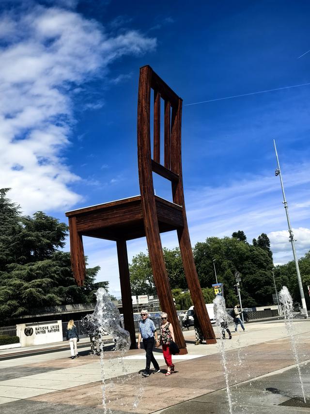 晚潮｜日内瓦湖上的时间寓言