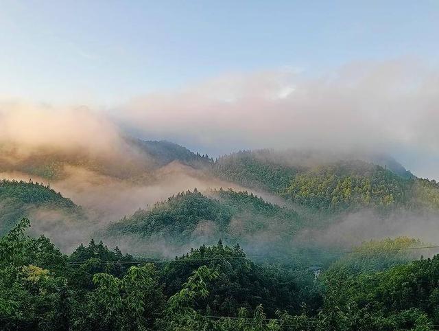 鹤峰：仙境之约 云上东乡染七彩