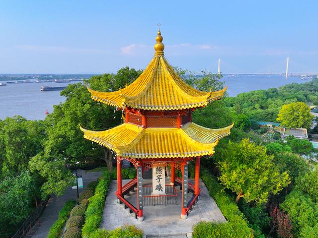 读城·名家笔下的江苏丨打卡朱自清同款南京夏日citywalk路线