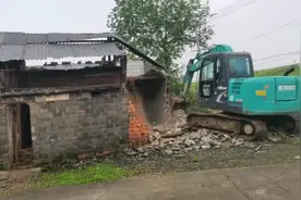 江西南昌县广福镇：拆除危房消隐患 筑牢安全防护墙图片