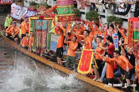 央视名嘴预言成真！佛山叠滘龙船漂移压轴战，东胜东逆袭夺冠图片
