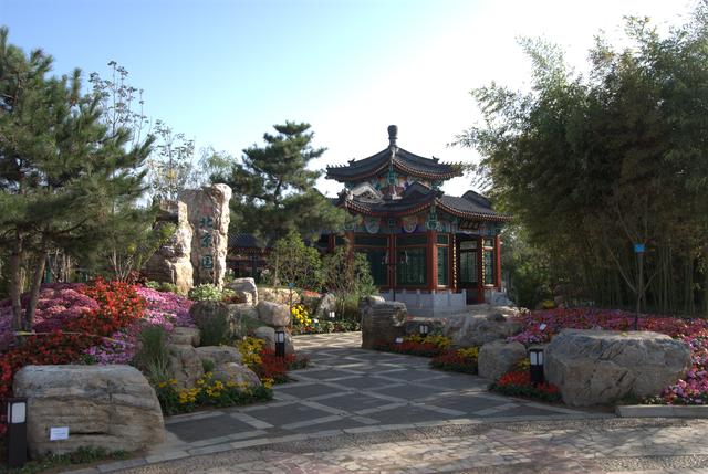 一座展园的“在地化”样本：北京园如何讲好双城故事