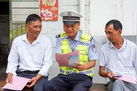 江西安远：进村入户开展交通安全宣讲活动图片