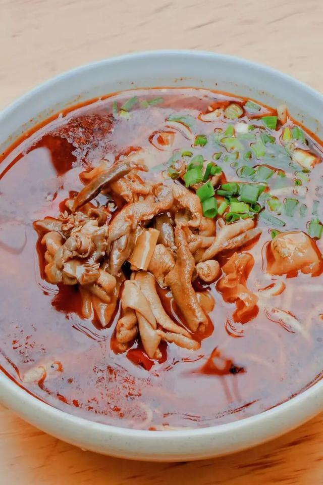 一年逛两次莲花西路，每次都有新感觉