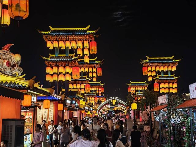 25万游客打卡！“宋韵引力场”引爆广安夜经济
