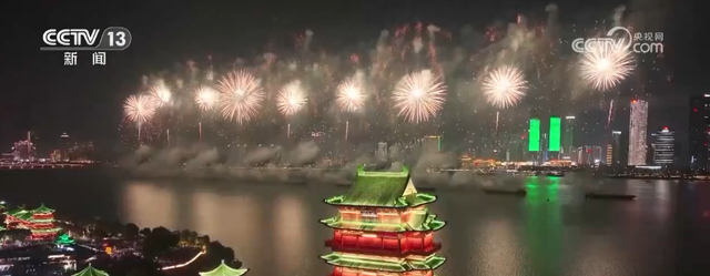 从比拼“硬件”到升级“软件” 各景区实力“宠客”提升旅游舒适感和体验感