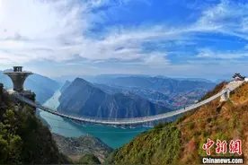 湖北巴东：巫峡美景醉游人图片