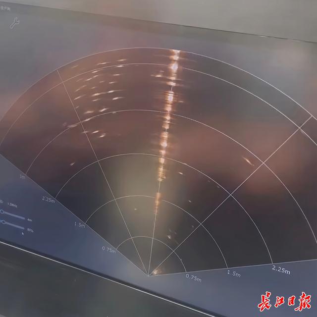 潜入江底找到丢失3年的设备，水下机器人企业订单迎来翻倍增长