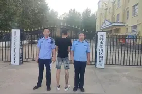 内蒙古一男子在广场上无辜被打，只因为一个眼神……图片