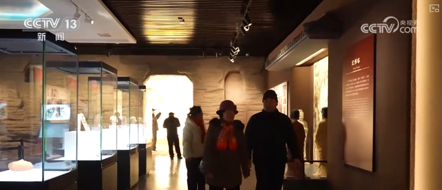 徒步、读诗、康养……“适老化”升级大有潜力 冬日银发文旅市场暖意融融