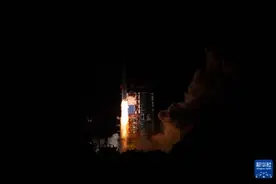 我国成功发射通信技术试验卫星十九号图片