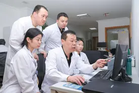 小病拖不得！烟台一患者因中耳炎导致脑脓肿图片