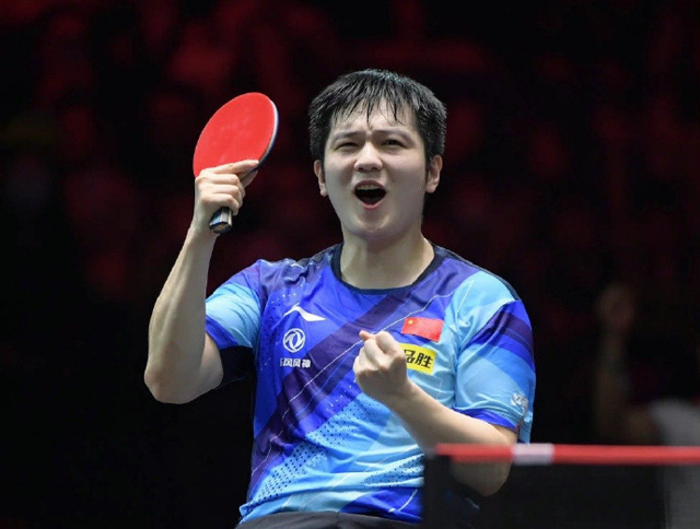 赛后樊振东点赞王楚钦“是中国队绝对的领军人物	”，王楚钦回应输球：思想出现问题	，樊振东比以前更强了