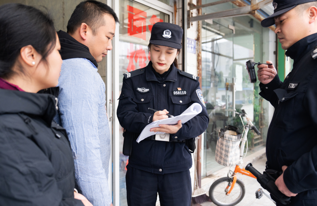“00后”女刑警，名字温柔，办案霸气！