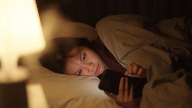 这样睡觉“伤害”血糖、血管、心脏 改善睡眠来看这几招