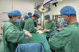 3CM！精准“保肛”！ 乳山市中医院成功完成一例超低位直肠癌保肛手术图片