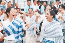 从“磨丁”到“磨憨”，探寻中老铁路的历史渊源——走访现代口岸，感受古道驿站（边城见闻）图片