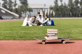 浙江高考普通类一段平行志愿投档线出炉 透过分数线看高考录取新变化图片