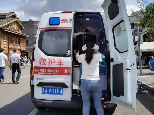 爆火！天河潭暑期游客接待量同比增长超50%，火爆人气背后那些暖心故事……