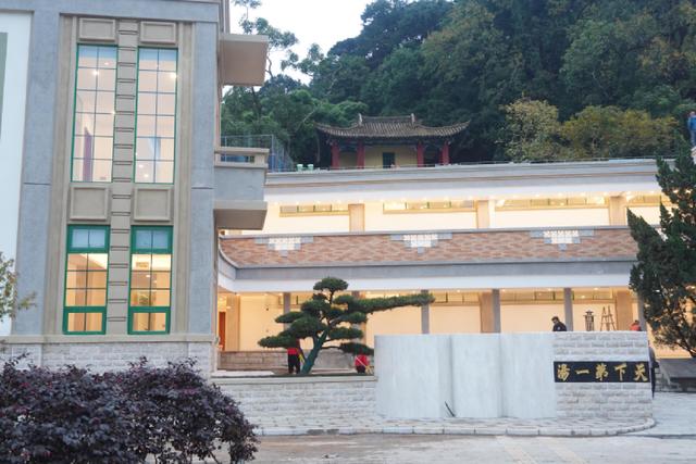 天气转冷，安宁“天下第一汤”温泉试运营受热捧