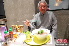 “香港四大才子”之一蔡澜去世图片