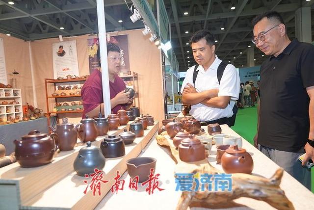 “泉・茶”盛宴第二天 市民共享文化茶香