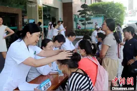 中新健康丨世界脑健康日：大脑抗衰是保养第一步 睡前冥想放松大脑图片