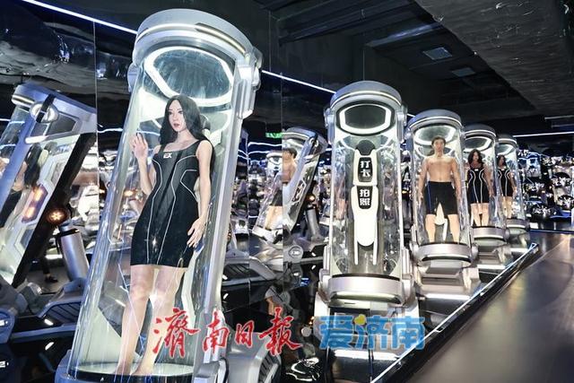 从科幻到现实 加速奔跑的仿生机器人