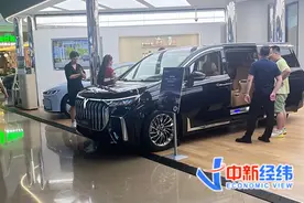 “清库存”“成本价”……新能源车再现价格战，入手还等吗？图片