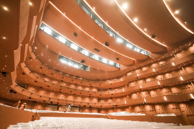 历时六年建设，上海大歌剧院将于本月完成场馆建设！一波高清大图带你领略