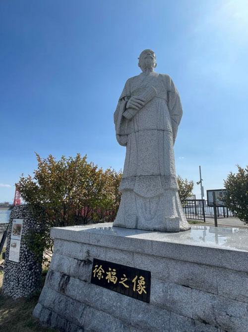 新潮观鱼对话于赓哲：做历史的粉丝，不要做历史的“粉圈”