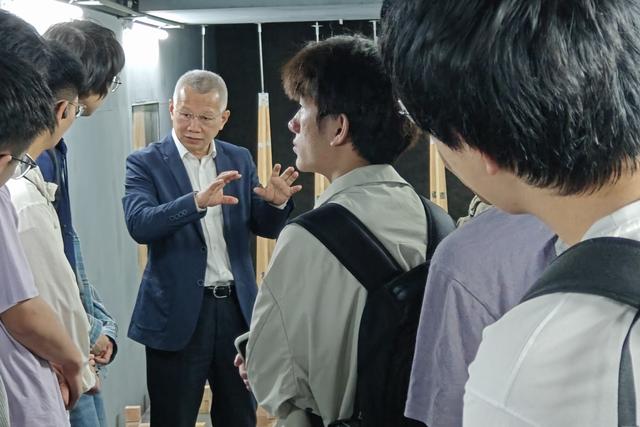 聚焦极端气候下建筑安全 哈工大研制“试验利器”